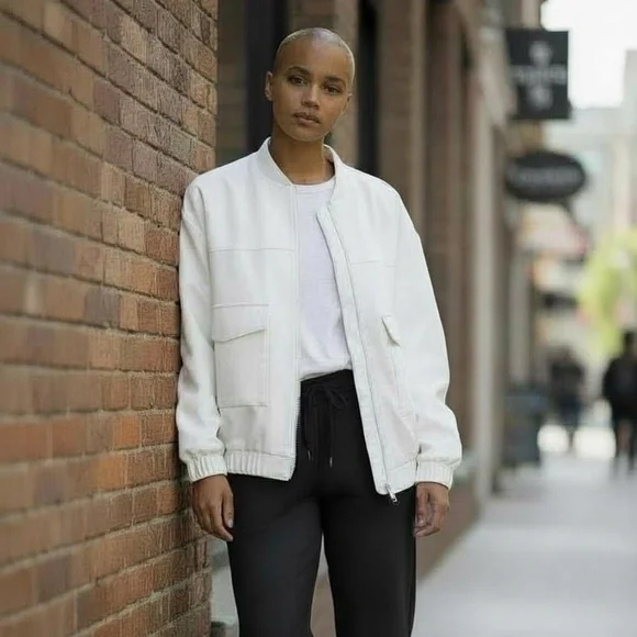 Zara Size Large White Jacket (A) - Picture 6 of 6